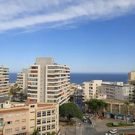 En El Centro De Torremolinos